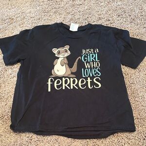 Ferret t shirt size 7/8